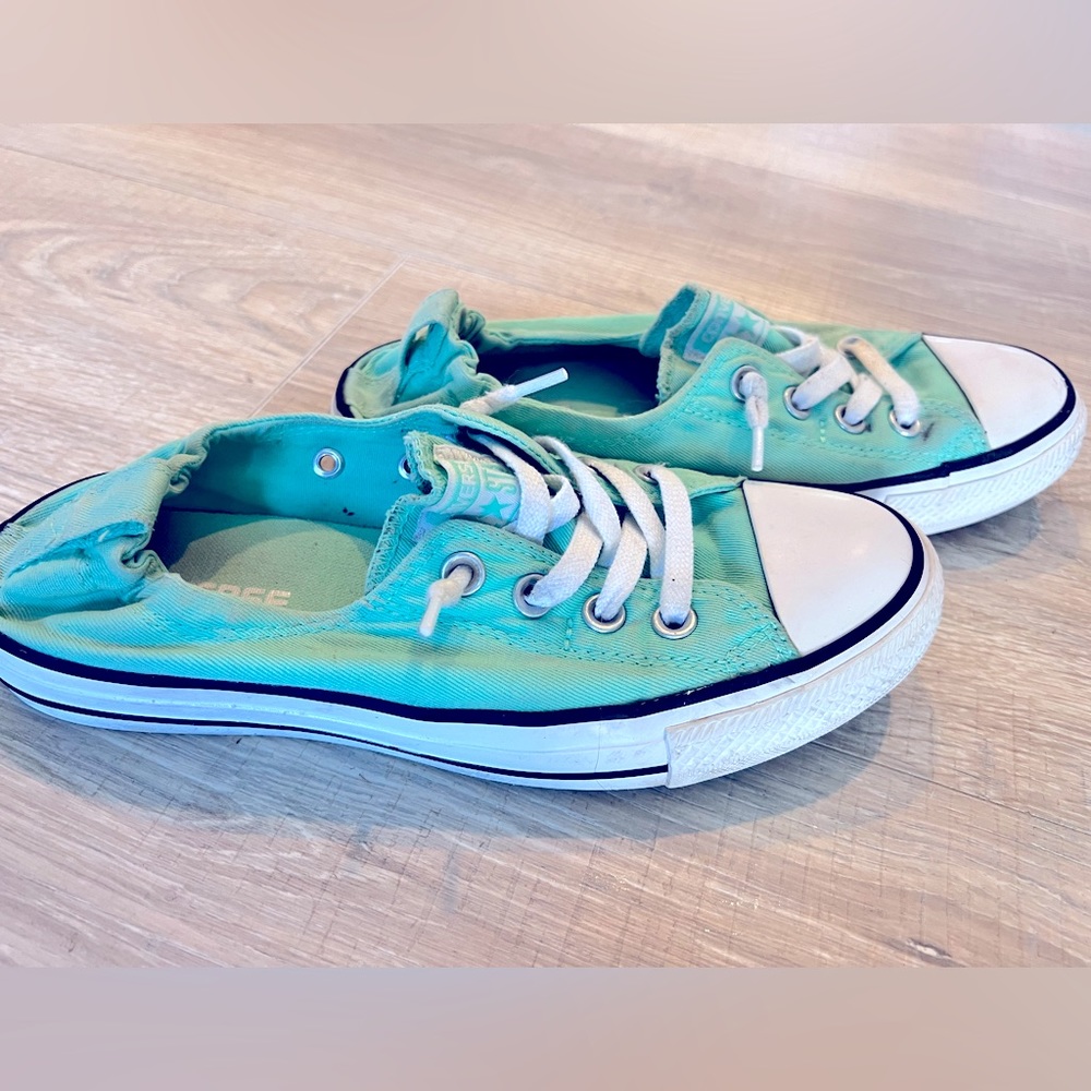 NWOB Converse All Star Chuck Taylors 7.5Women